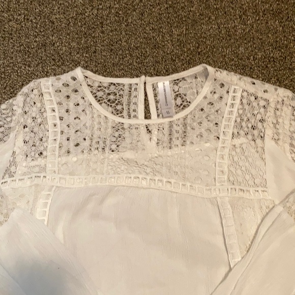 Lace 3/4 sleeve - Picture 2 of 3